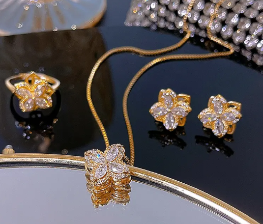 ✨🌸 Collar Flor Giratoria Brillante 🌸✨